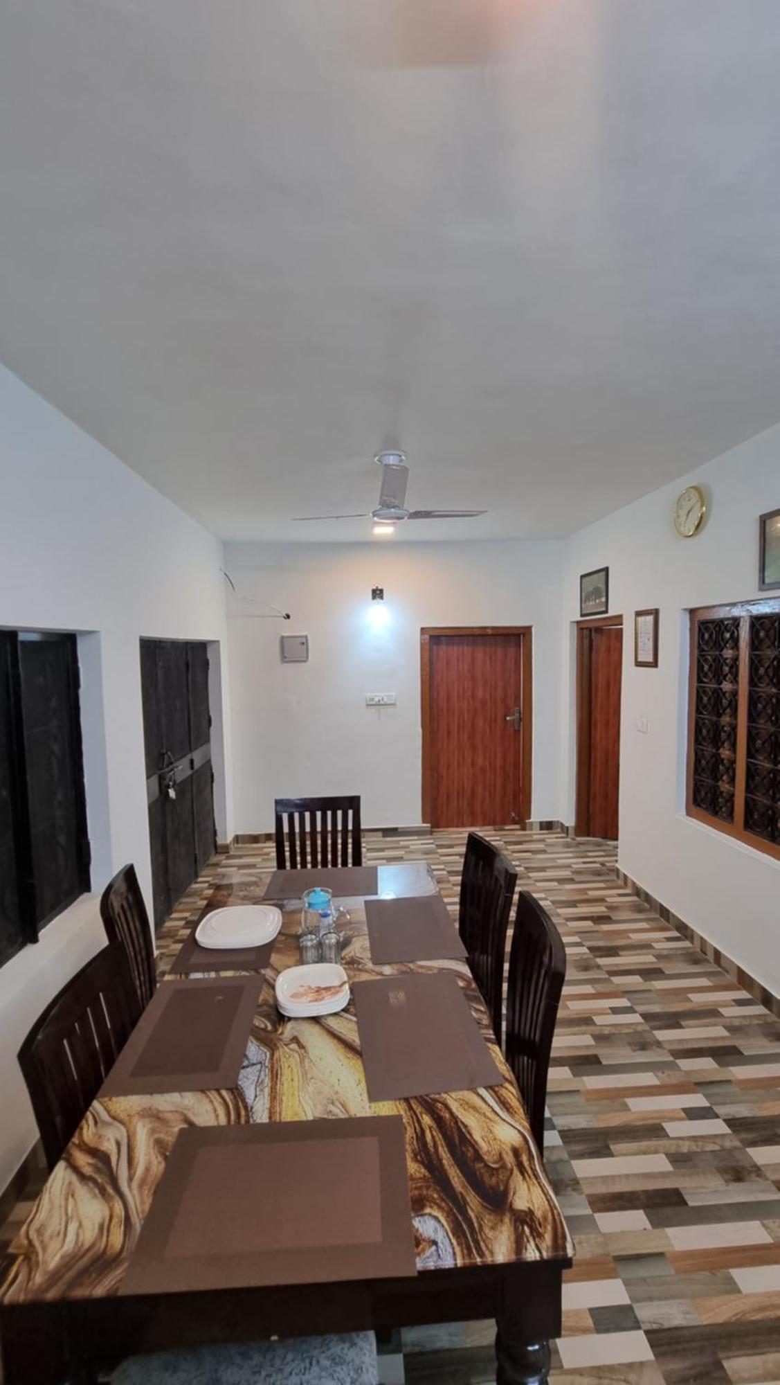 Holiday home Vatika Jhirna